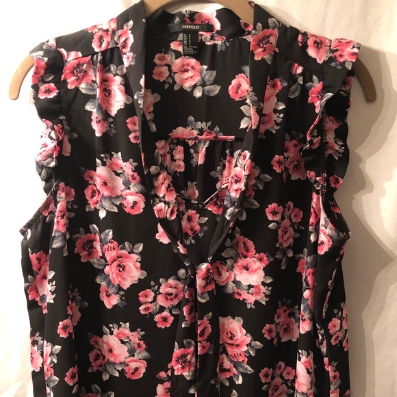 Forever 21 Tops - Forever 21 Black and Pink Floral Sleeveless Top